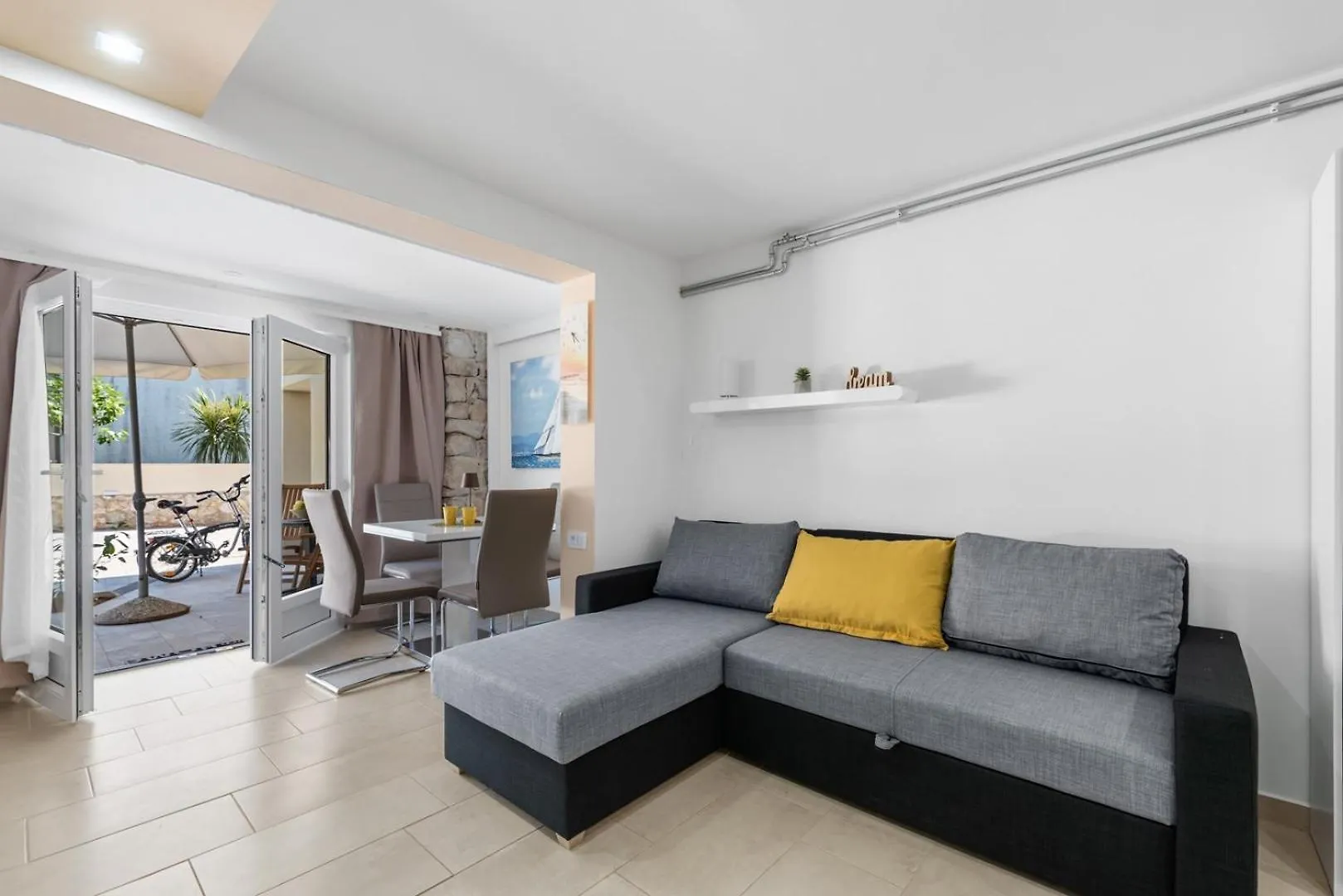 Guest house App Sandro With Common Pool Porec Croatia