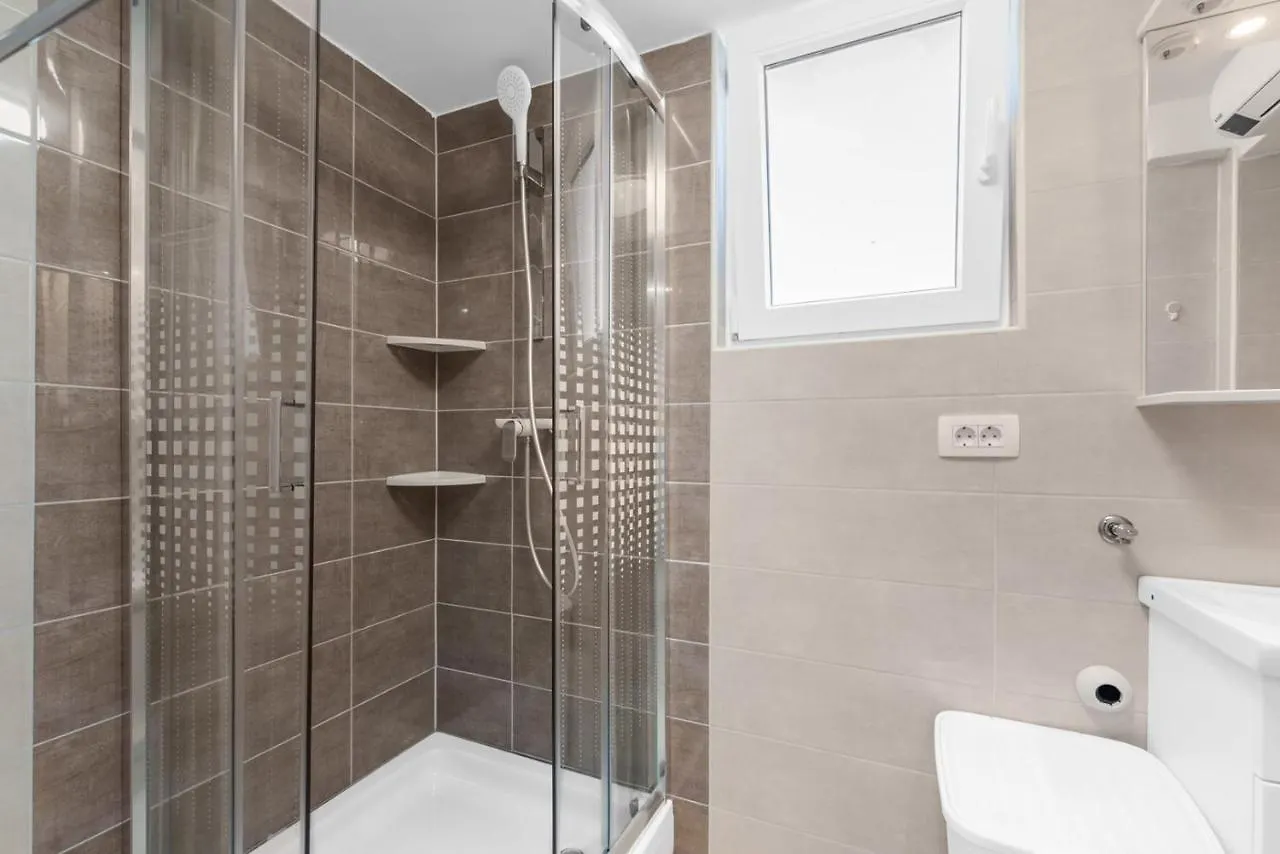 Guest house App Sandro With Common Pool Porec Croatia